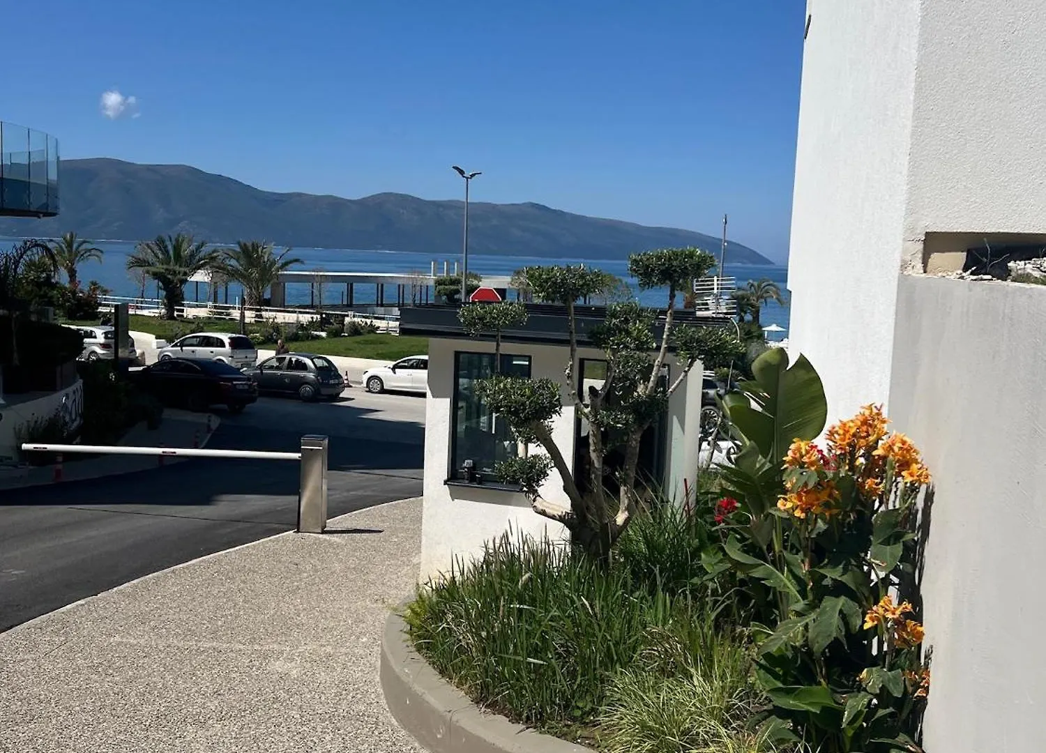 Sunset Resort Vlorë 0*,